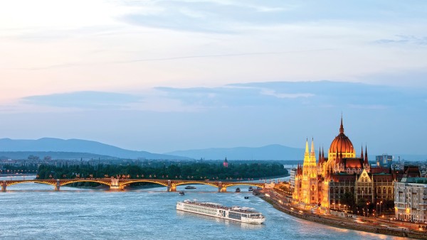 Revisit our Grand European Tour itinerary with Joost Ouendag, Klaus Schemminger and Irene Pieper