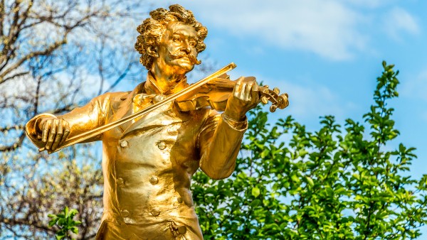 Rediscover our Danube Waltz itinerary with Joost Ouendag 