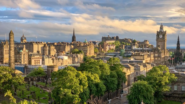 Delve into Scottish history with guest lecturer Caitlin Corning