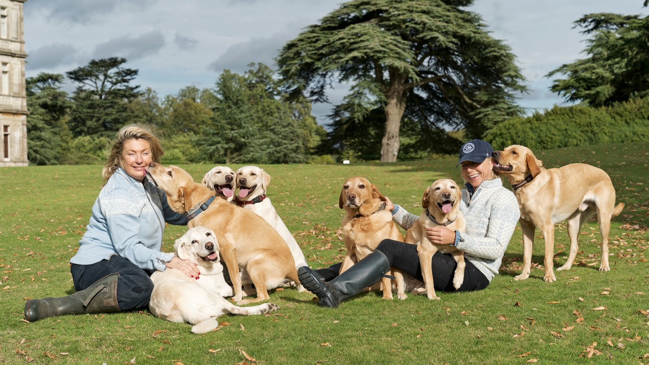 At home in Highclere Castle with Lady Carnarvon and friends)