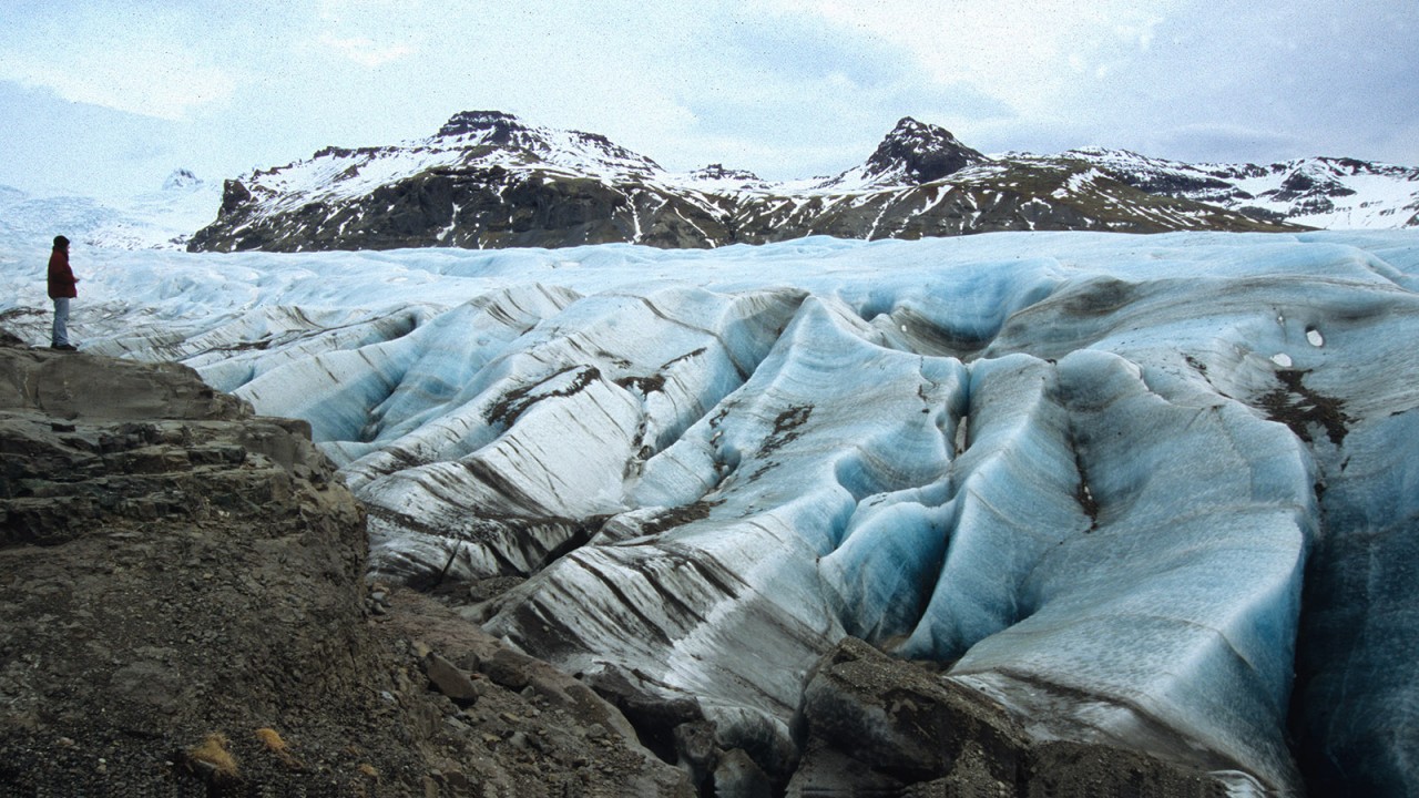 See how ice and snow shaped Iceland’s landscapes with Dr. Tony Waltham)