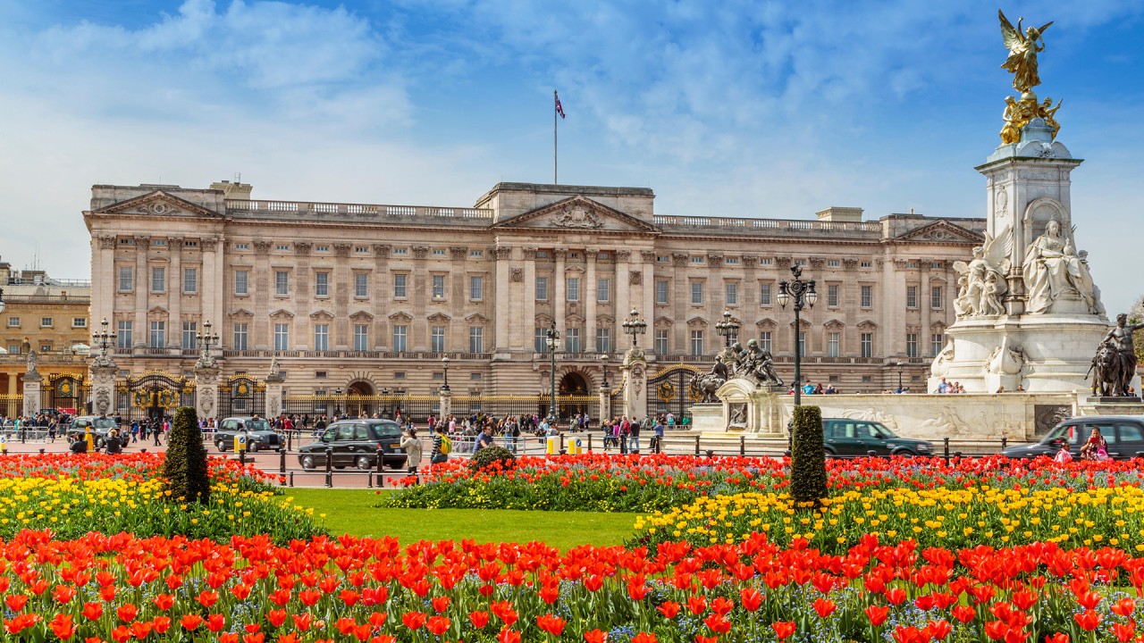 Explore what's next for the Windsors with guest lecturer Patrick Jephson )